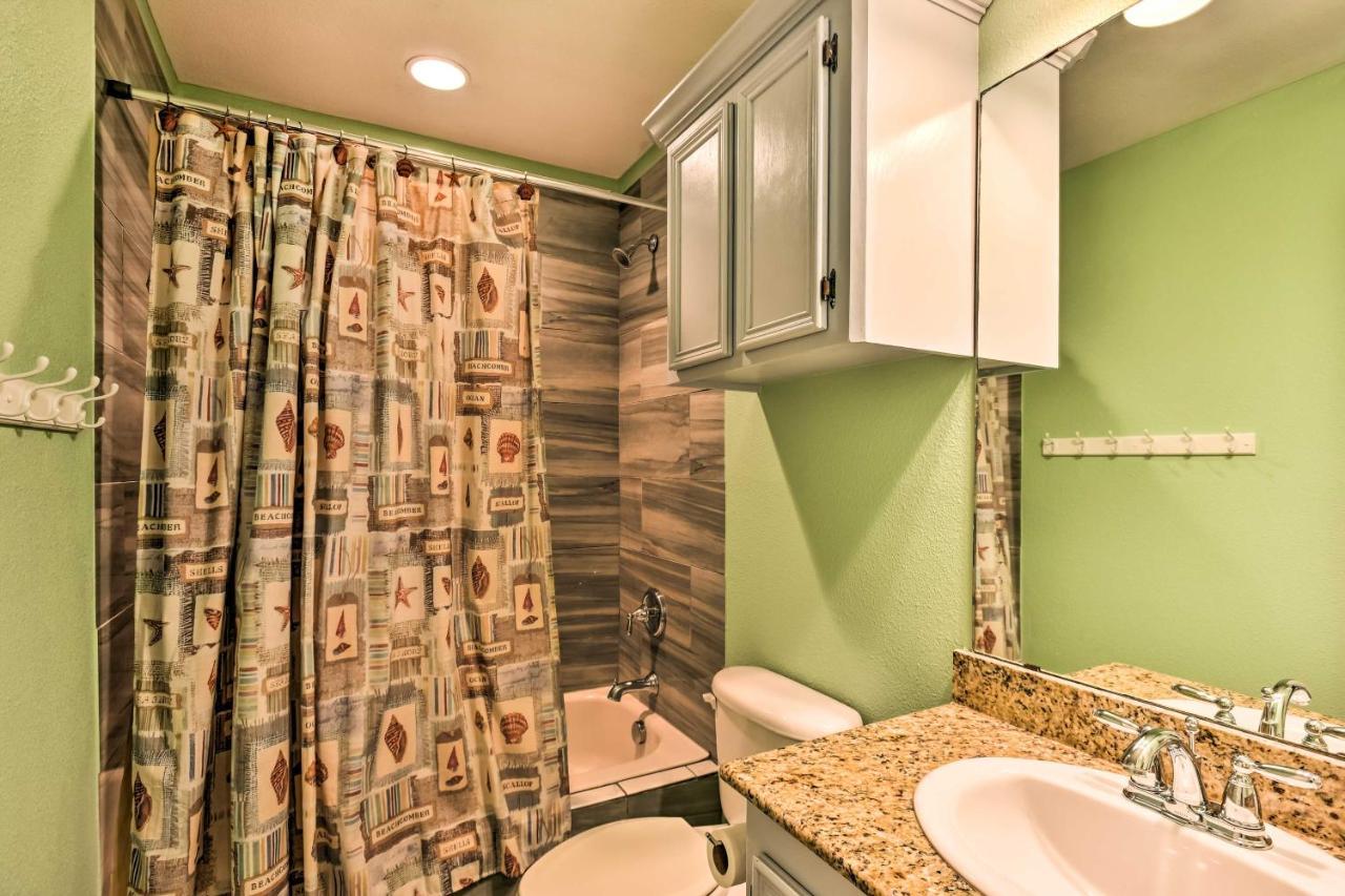 Spacious Port Aransas Condo Near Beach And Golfing Exterior photo
