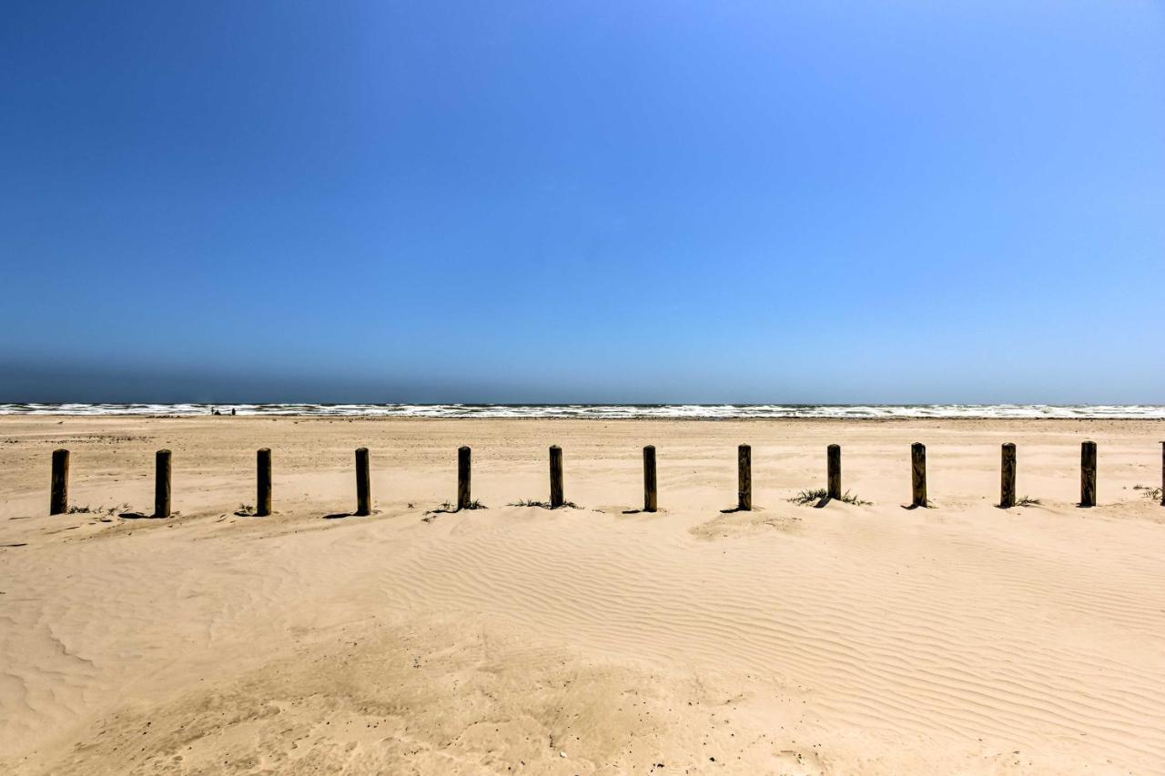 Spacious Port Aransas Condo Near Beach And Golfing Exterior photo